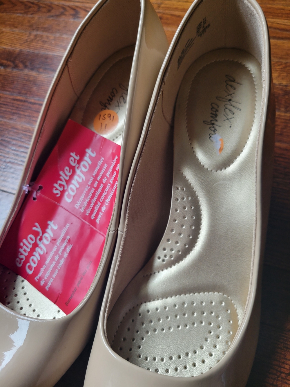Dexflex Comfort Women's Shoes Beige Faux Patent Classic Pump 3" Heel Size 11 - Picture 11 of 16